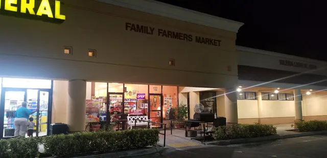 Oakland Lakes Square