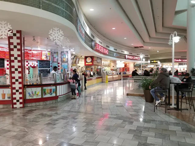 Oak View Mall