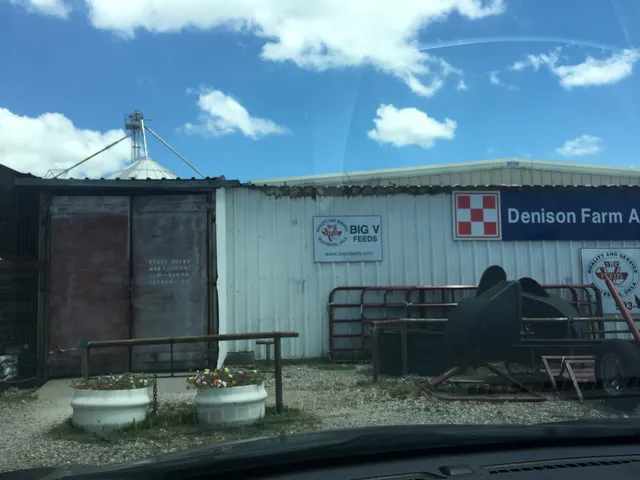 Denison Farm & Ranch Supply