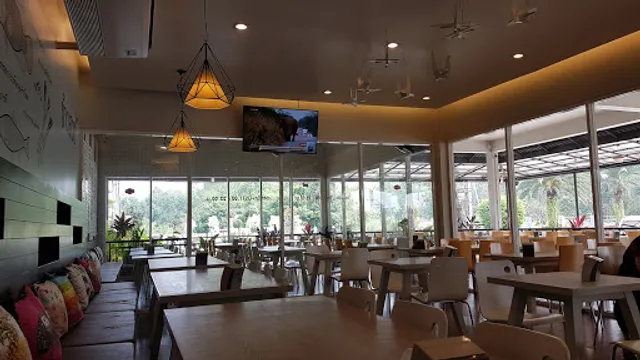 Khao Suai Restaurant (Na Kluea)