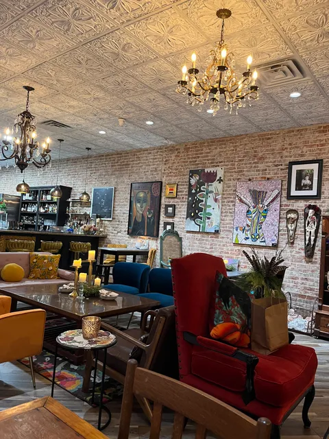 Partners Eatery/4 Partners in Crime