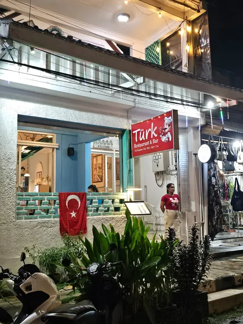 TÜRK restaurant & bar.