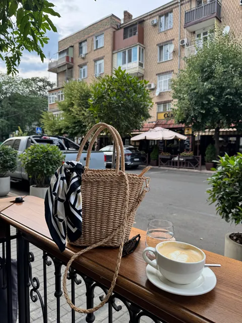 Puffin Coffee & Desserts