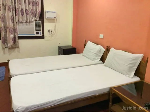 Thangam Balaji Guest House-Near US Consulate , Appollo cancer Hospital,Teynampet