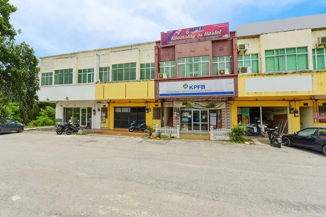 SPOT ON 90163 Kpfb Roomstay 2