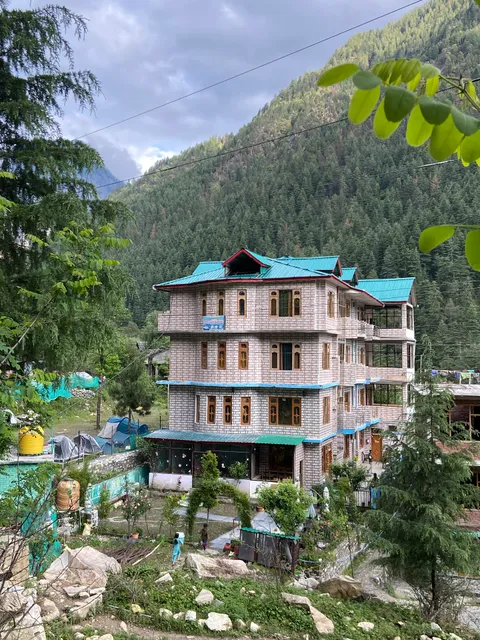 Majestic Mountain Bhaiji Guest House
