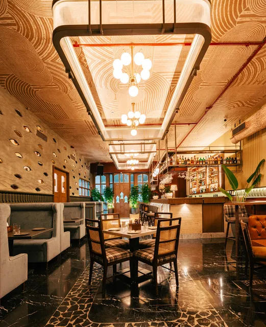 The Bigg Small Cafe + Bar