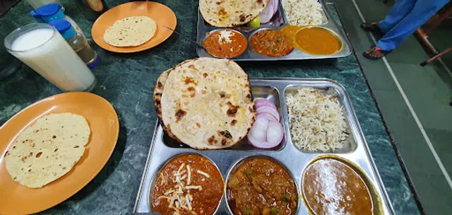 New Rajdhani Hotel & Guest House