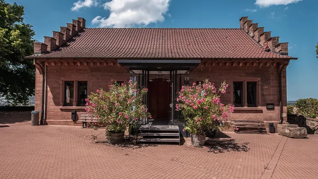 DJH Youth Hostel Schloss Ortenberg