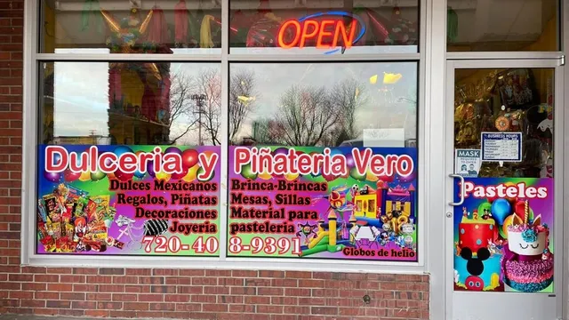 DULCERIA Y PIÑATERIA VERO