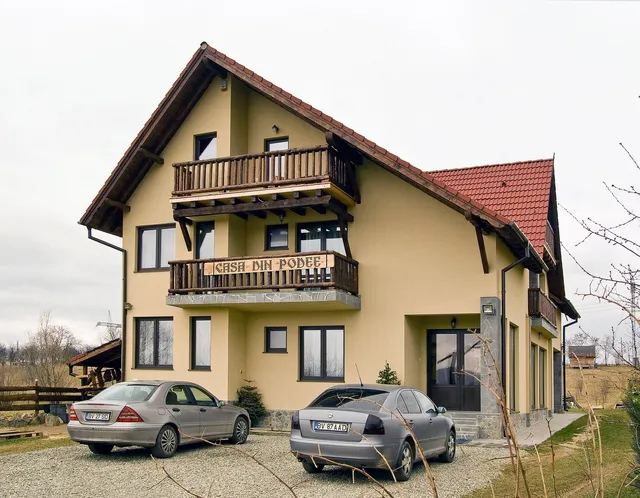 Pensiune Casa din Podee