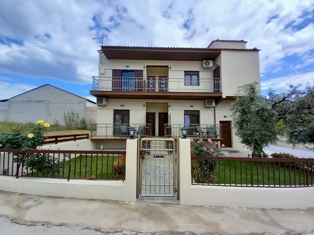 Maria Dina Apartments