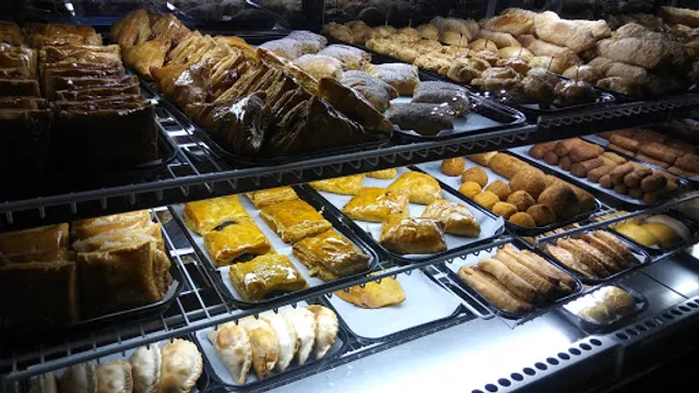 Pinecrest Bakery - Kendall