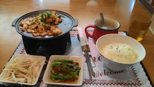 綠八角鴛鴦火鍋