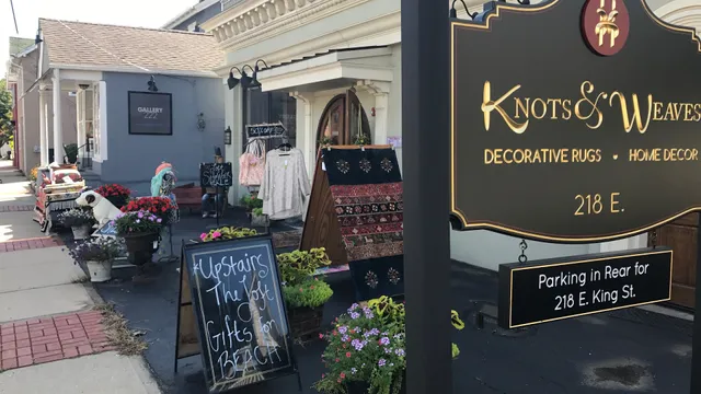 Knots and Weaves- Hand Knotted Rugs