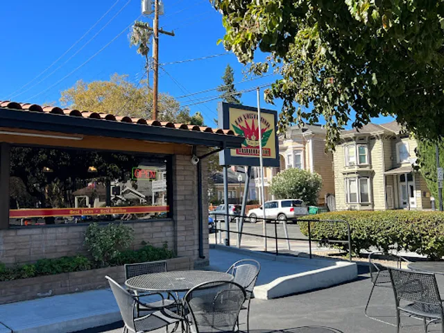 La Victoria Taqueria