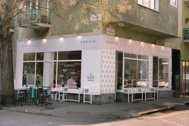 Freyja - the croissant story