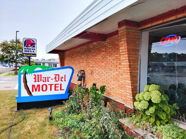 War-Del Motel
