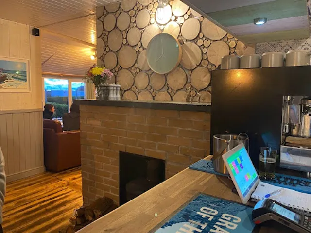 The Offbeat Bar & Kitchen Crantock