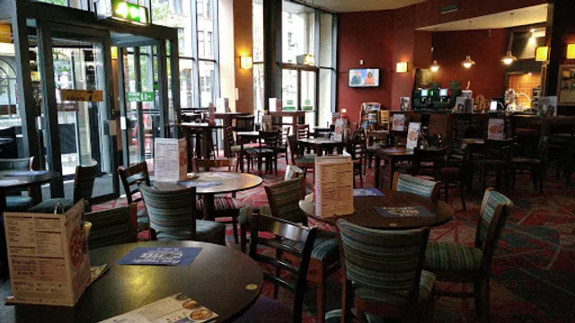 The Paramount - JD Wetherspoon