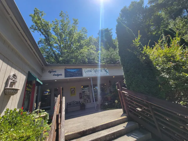 Arts and Crafts Village