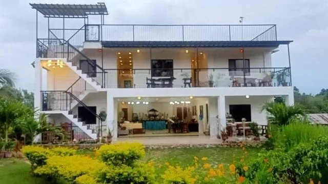 Casa de Robles Tanay Rizal