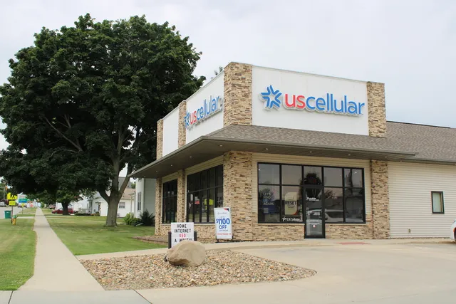 Authorized Retailer UScellular & T-Mobile