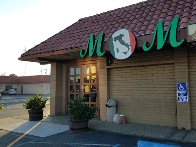 M&M's Italian Restaurant