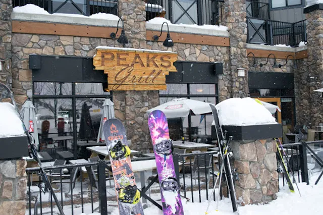 Peaks Grill
