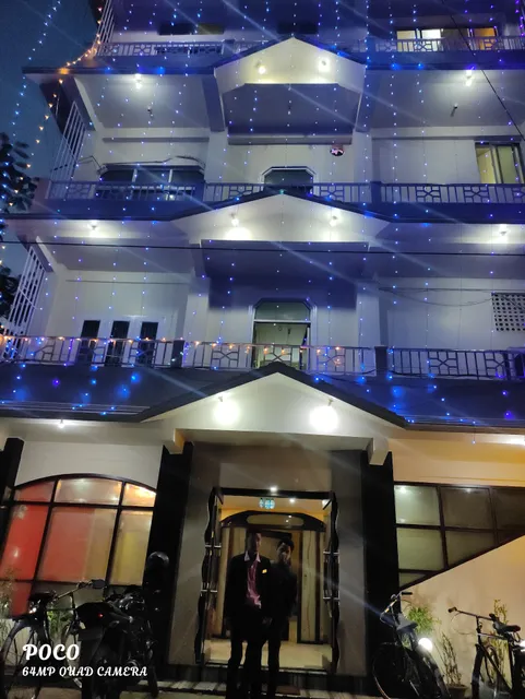 Dipti Hotel & Restaurant