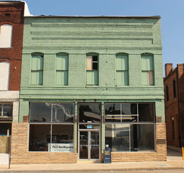 Paris Post Intelligencer