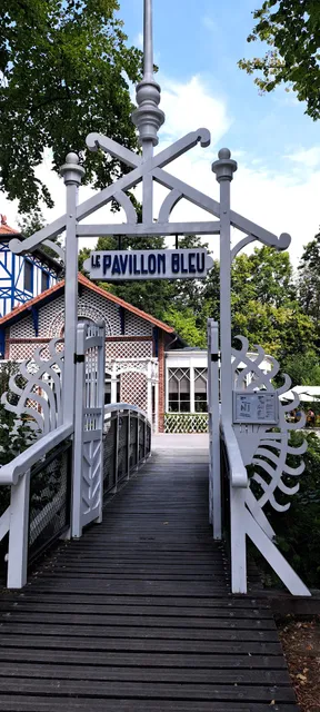 Le Pavillon Bleu