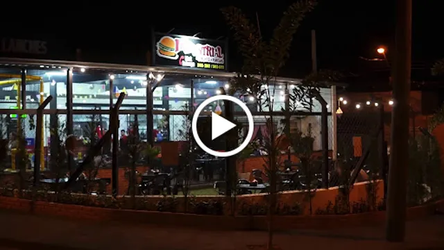 Lanchonete Industrial Lanches e Porções