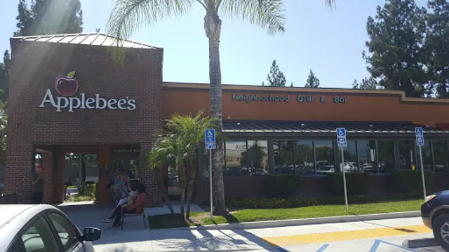 Applebee's Grill + Bar