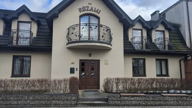 Apartamenty Pod Różami