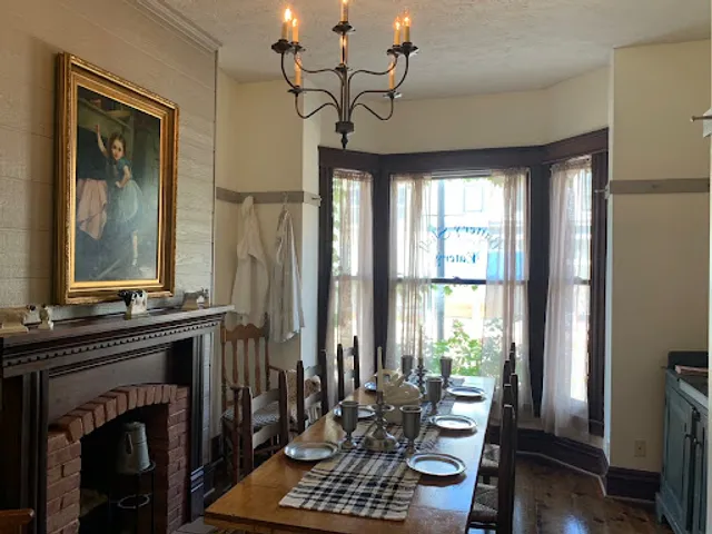 Buttery Shelf Eatery