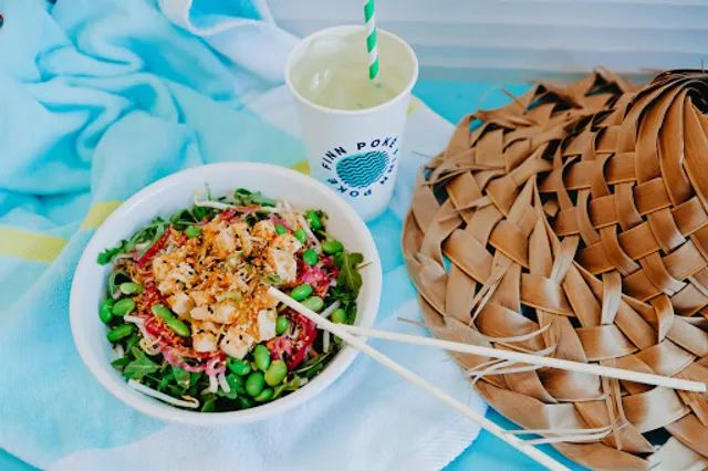 Finn Poke Burleigh Heads