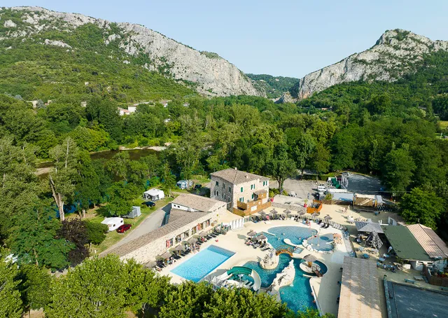 Camping Yelloh Village Le Castel Rose - Gard