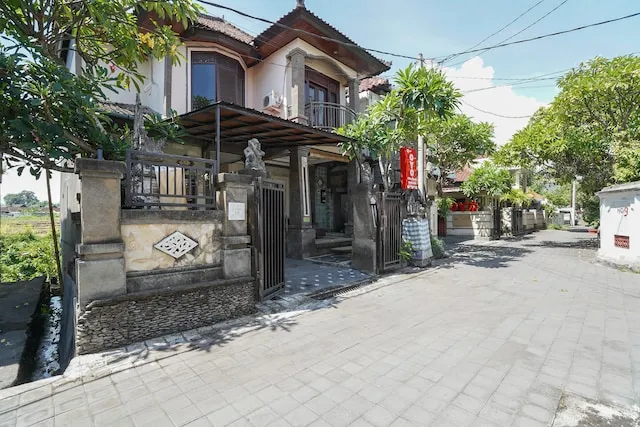 OYO 2321 Griya Shanti Homestay