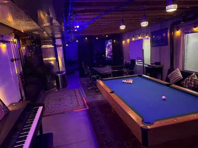 Experience Guide LLC