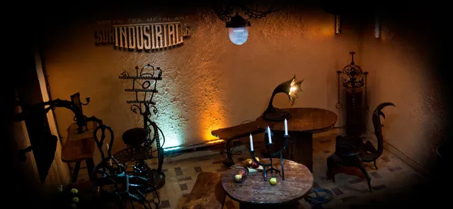 Surindustrialle - Coffee - Tea - Art Gallery