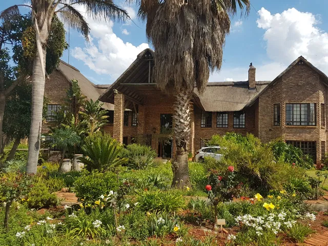 MyAula Guest House / Gastehuis