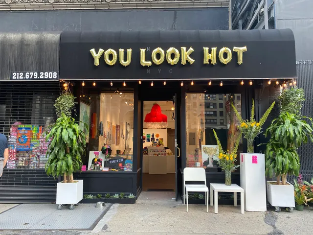 MAISON 10 - GIFT STORE AND ART GALLERY