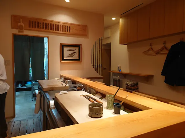 はつね寿司 本店