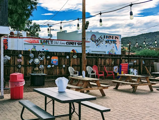 Big Earl's Greasy Eats