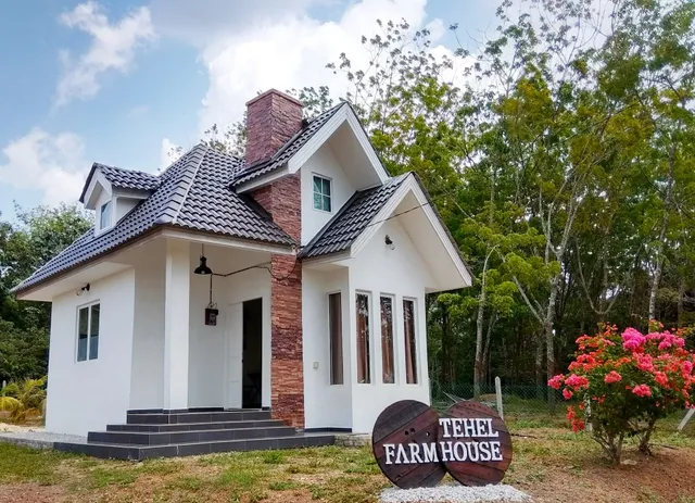 Tehel Farmhouse