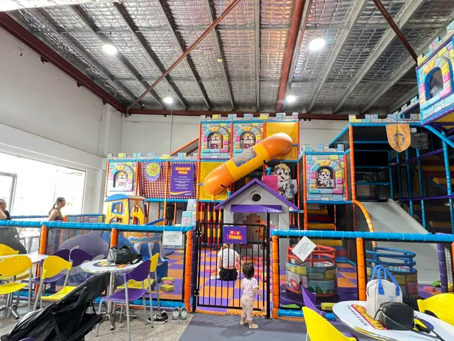 Chipmunks Playland & Café Robina