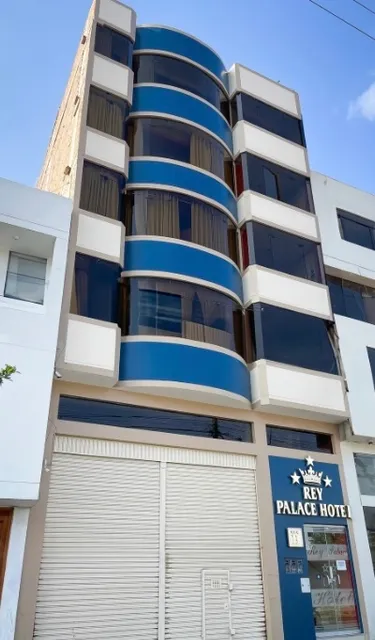 Rey Palace Hotel