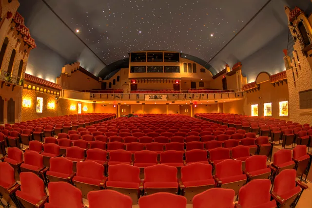 Raue Center For The Arts