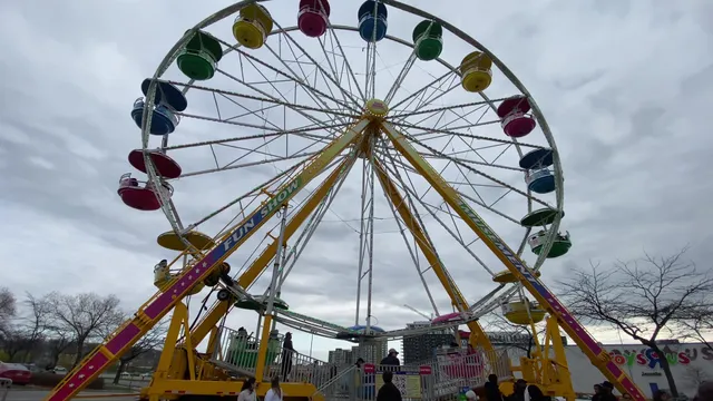 Fun Show Amusement: Parc d'attractions